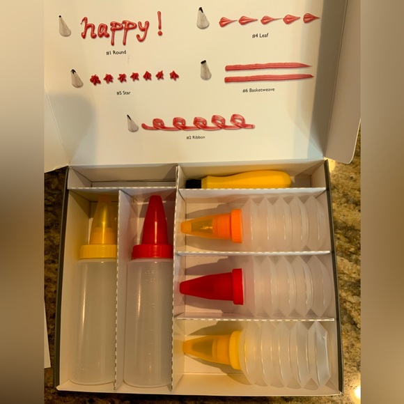 KUHN RIKON Cookie & Cupcake Decorating Set New in original packaging - Picture 3 of 4